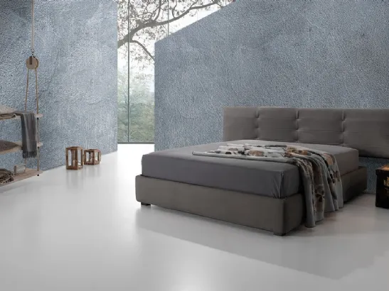 Letto in tessuto grigio con testiera Twist Tess 232 di Excò