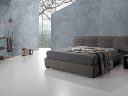 Letto in tessuto grigio con testiera Twist Tess 232 di Excò