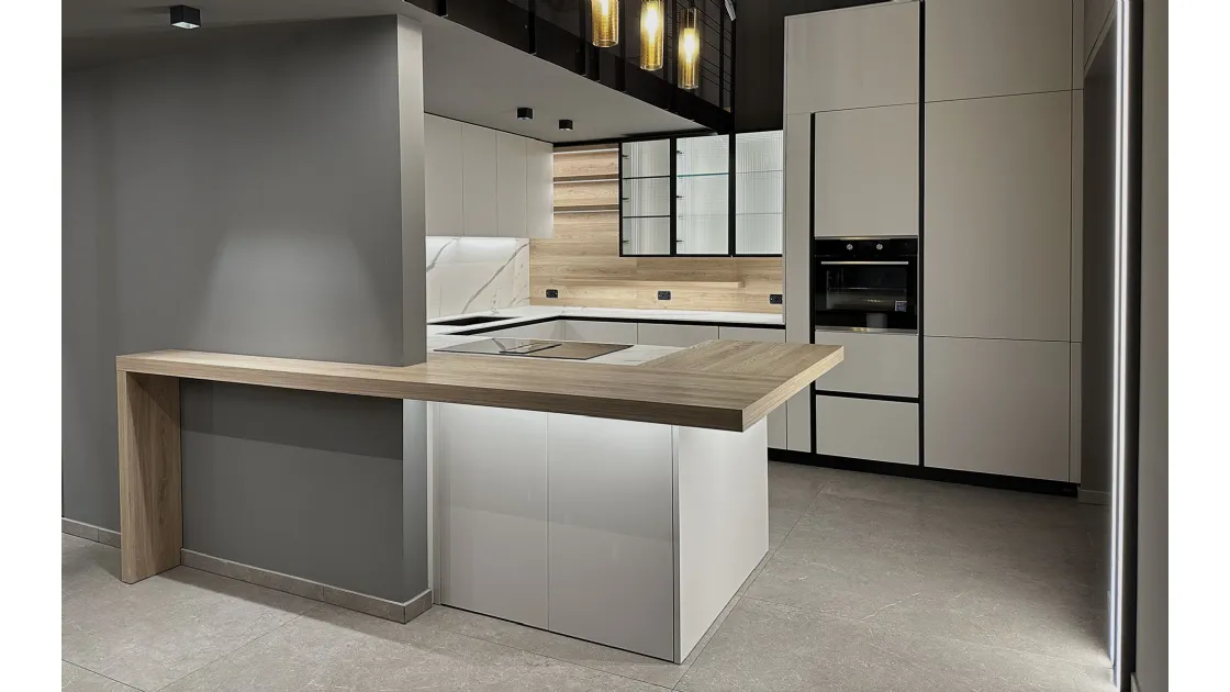 Cucina Moderna D23 in vetro laccato Bianco di Doimo Cucine